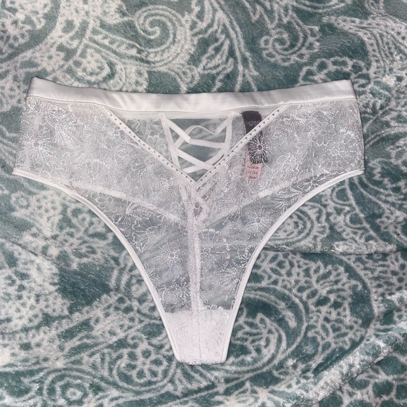 Culotte Victoria's Secret LUXE – Blanche, Motif Floral, Taille M – Neuve Avec étiquettes